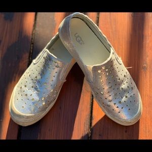 Girls UGGs Shoes Silver Size 4